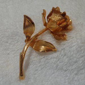 **Gold-tone Long Stem Rose**
